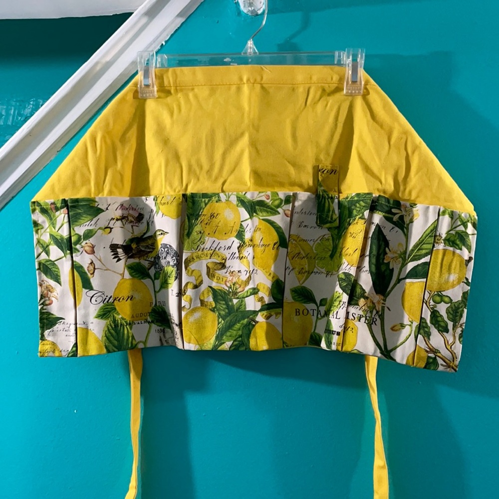 Michel Design Works half apron